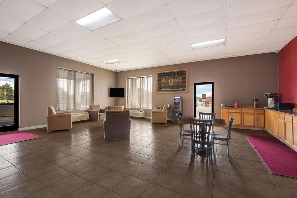 Suburban Studios Cleveland Tn I-75 Restaurant foto